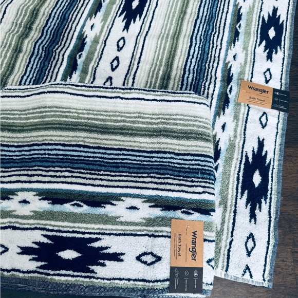 Wrangler 2-ct Western Aztec Blue Green Tribal Boho Bath Towels Set